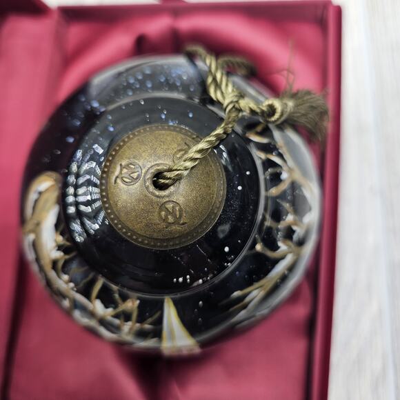 Ne’Qwa Art Oh Come All Ye Faithful Ornament by Susan Winget COA‎ & Box 7151168 - Picture 6 of 12